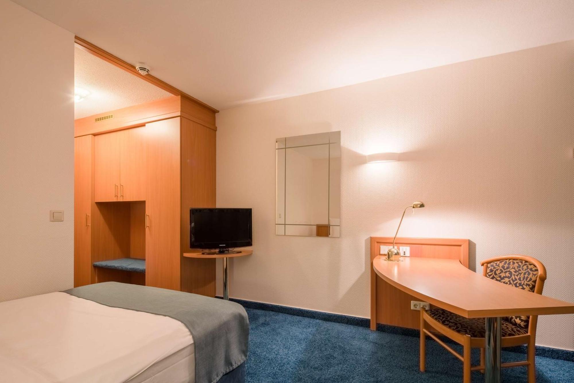 Best Western Plus Hotel Fellbach-Stuttgart Екстериор снимка