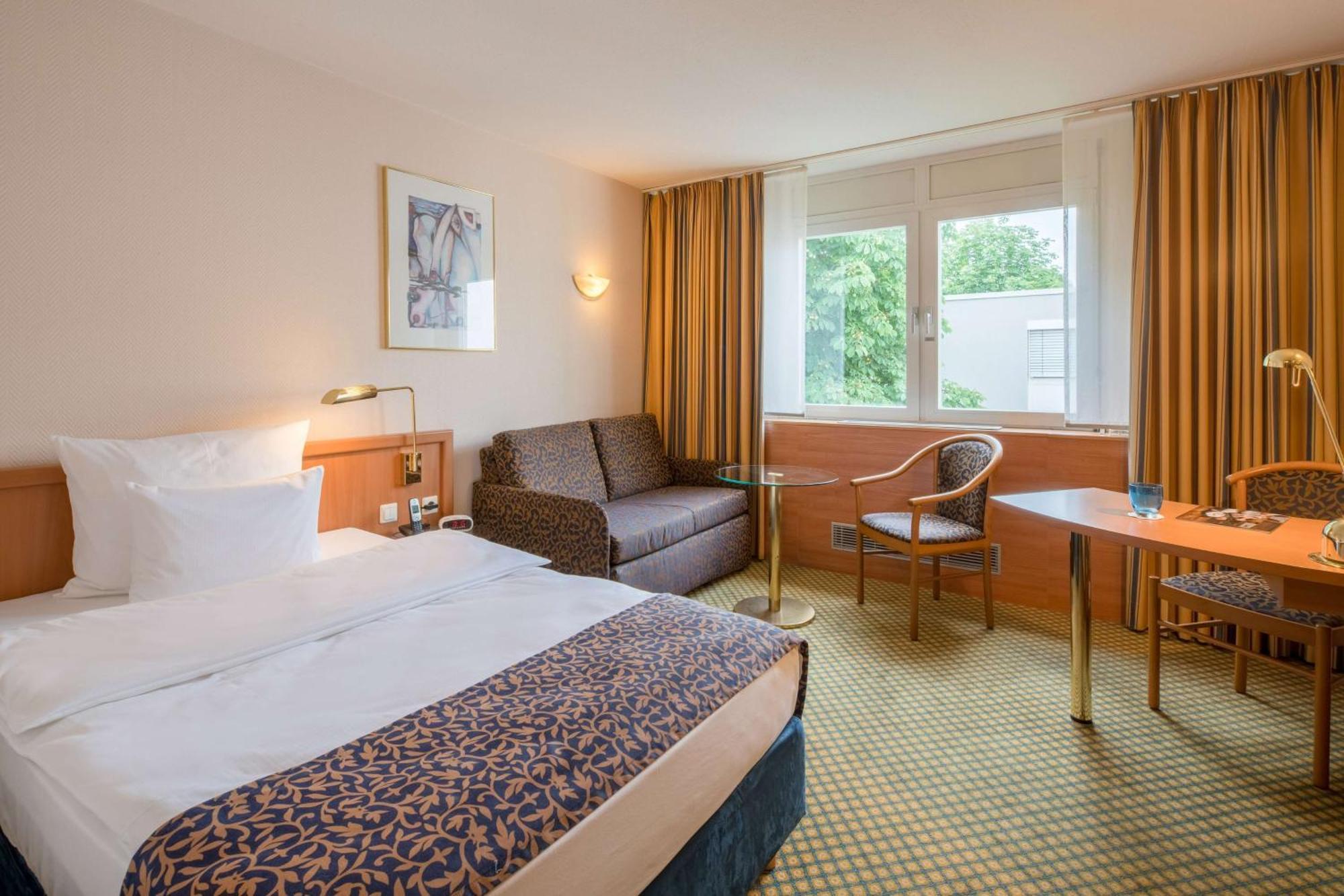 Best Western Plus Hotel Fellbach-Stuttgart Екстериор снимка