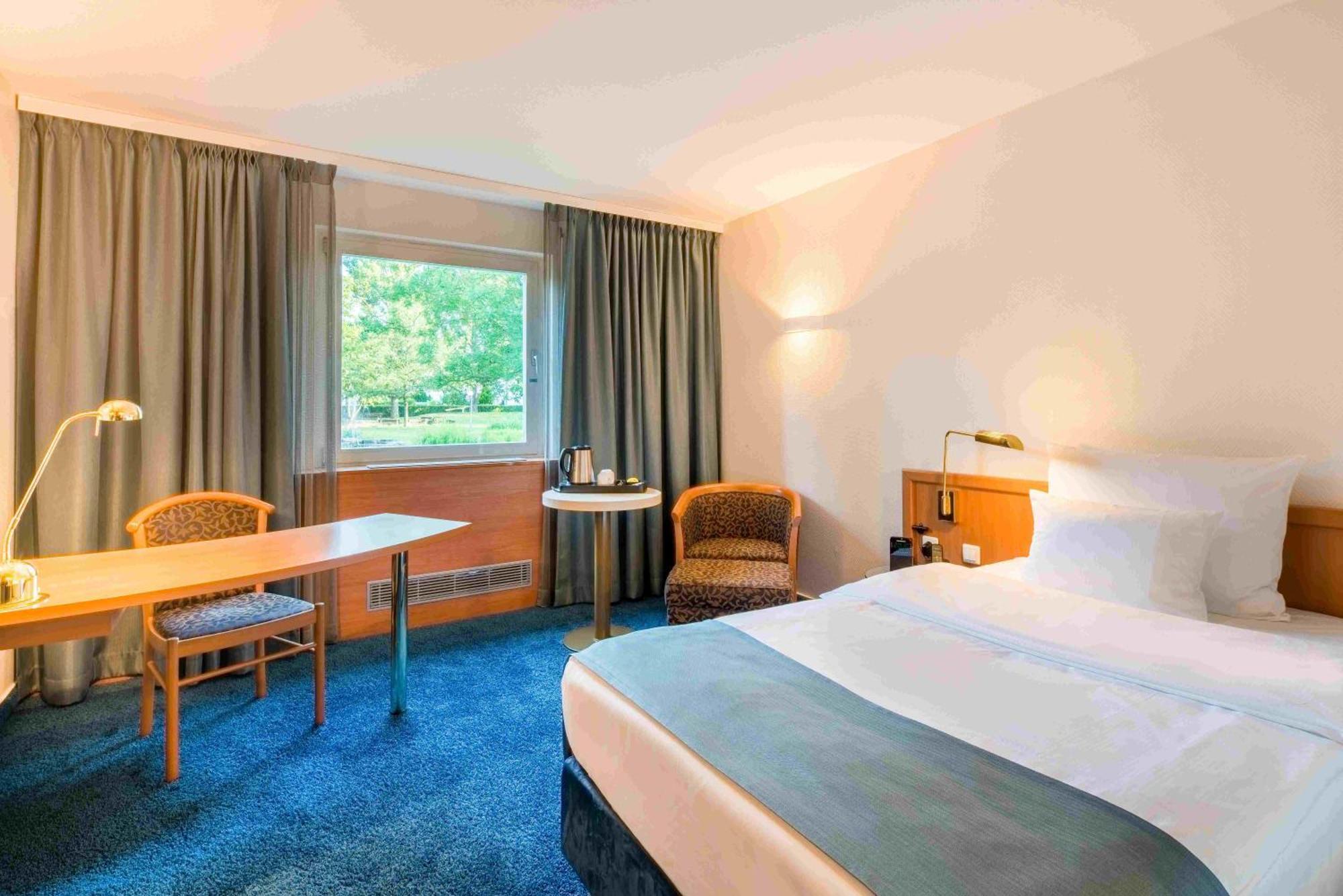 Best Western Plus Hotel Fellbach-Stuttgart Екстериор снимка